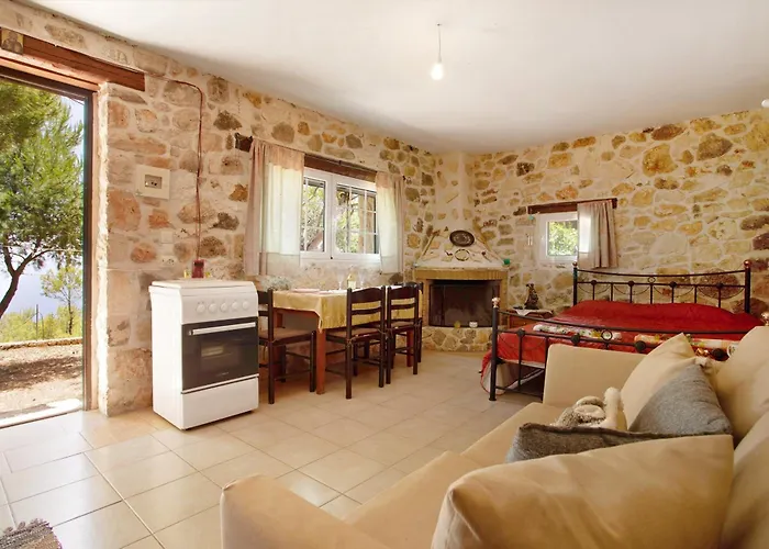 Lithahiro Stone House